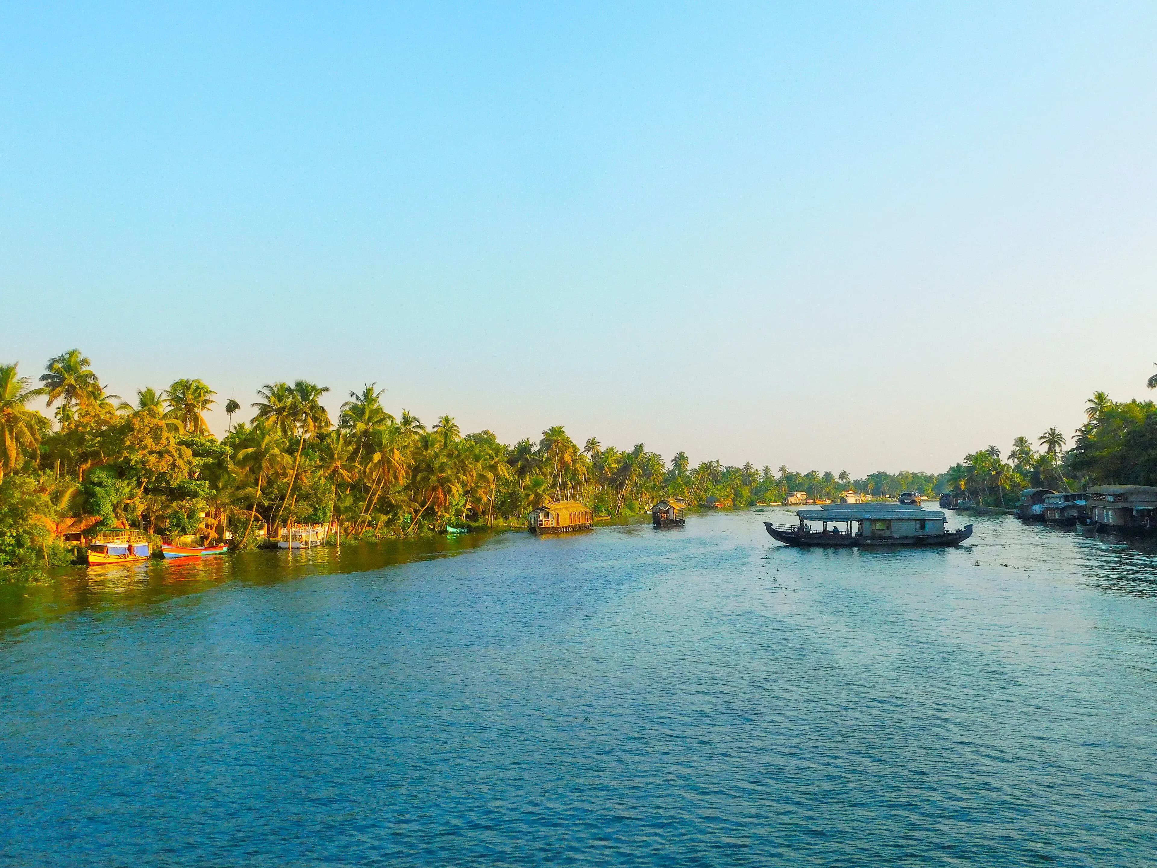 Kerala Honeymoon Special with Private Houseboat